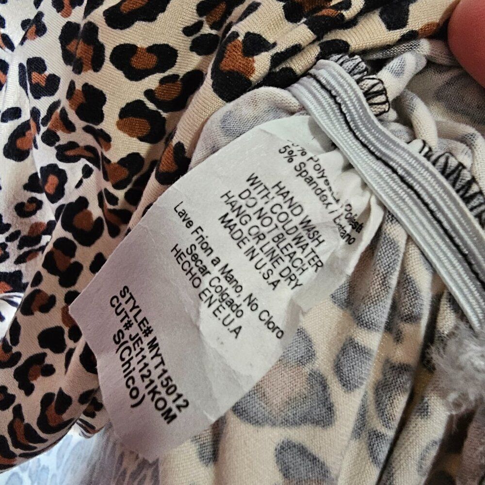 NEVER WORN ADORA ANIMAL PRINT MUSCLE TOP CREW NECK SOFT TOP SIZE SMALL - Picture 12 of 14